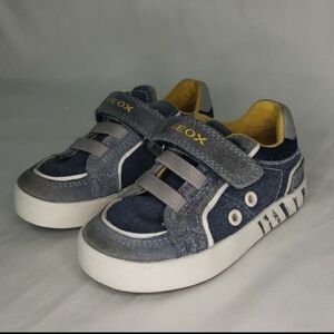 GEOX Respira Chambray Denim Velcro Slip On Sneakers Distressed Style